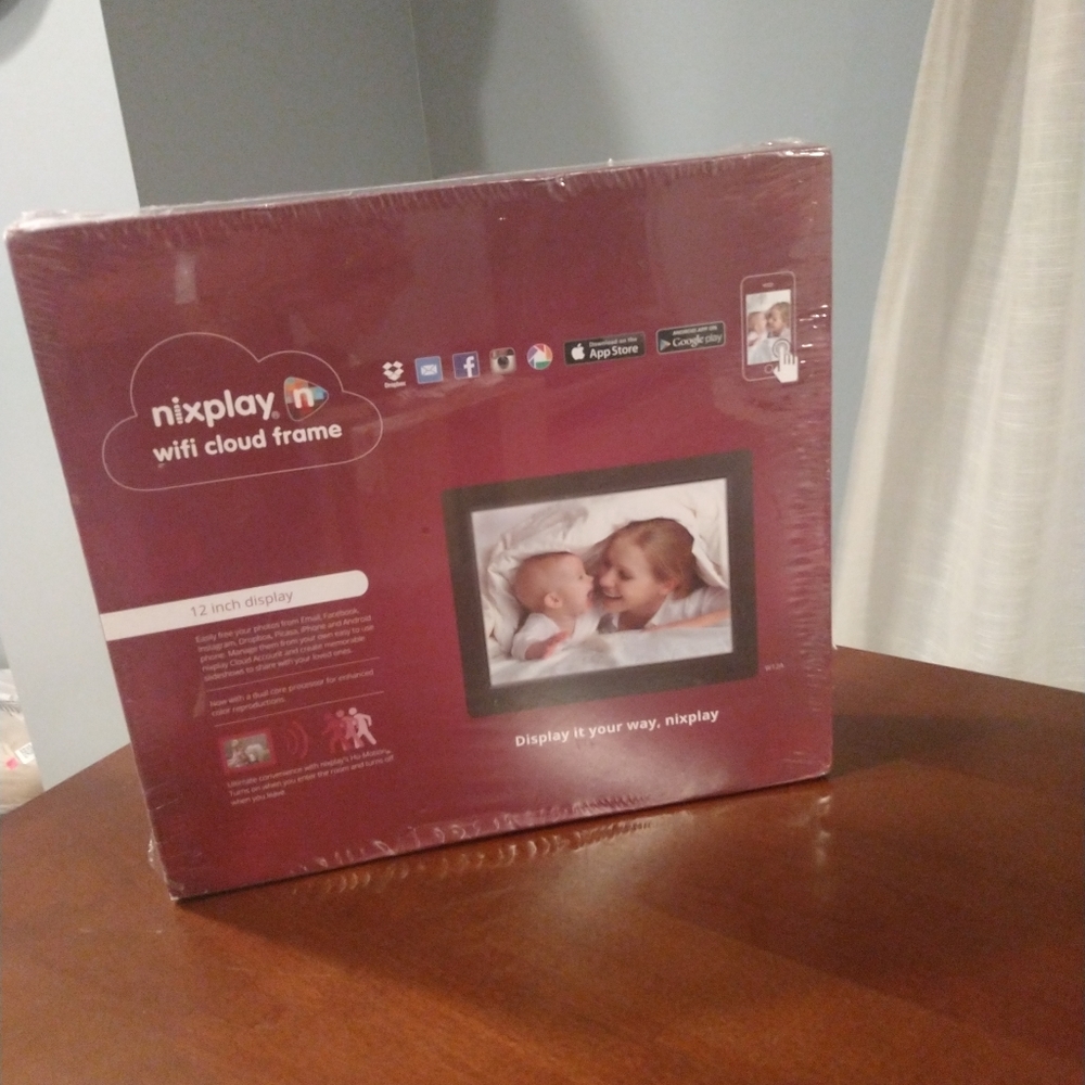 NIXPLAY Wifi Cloud Frame 12” Display W12A - Brand New